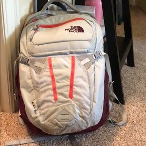 North Face Recon Women’s backpack